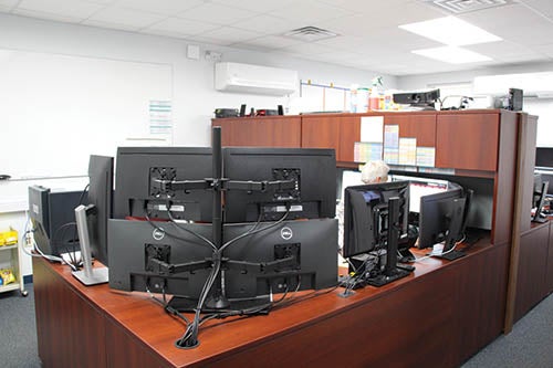 10 Monitors
